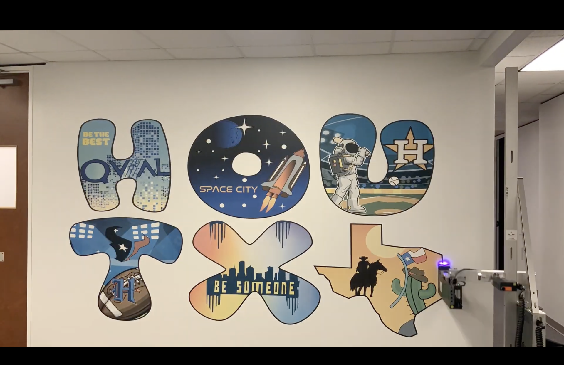 Custom Wall Murals Section Image